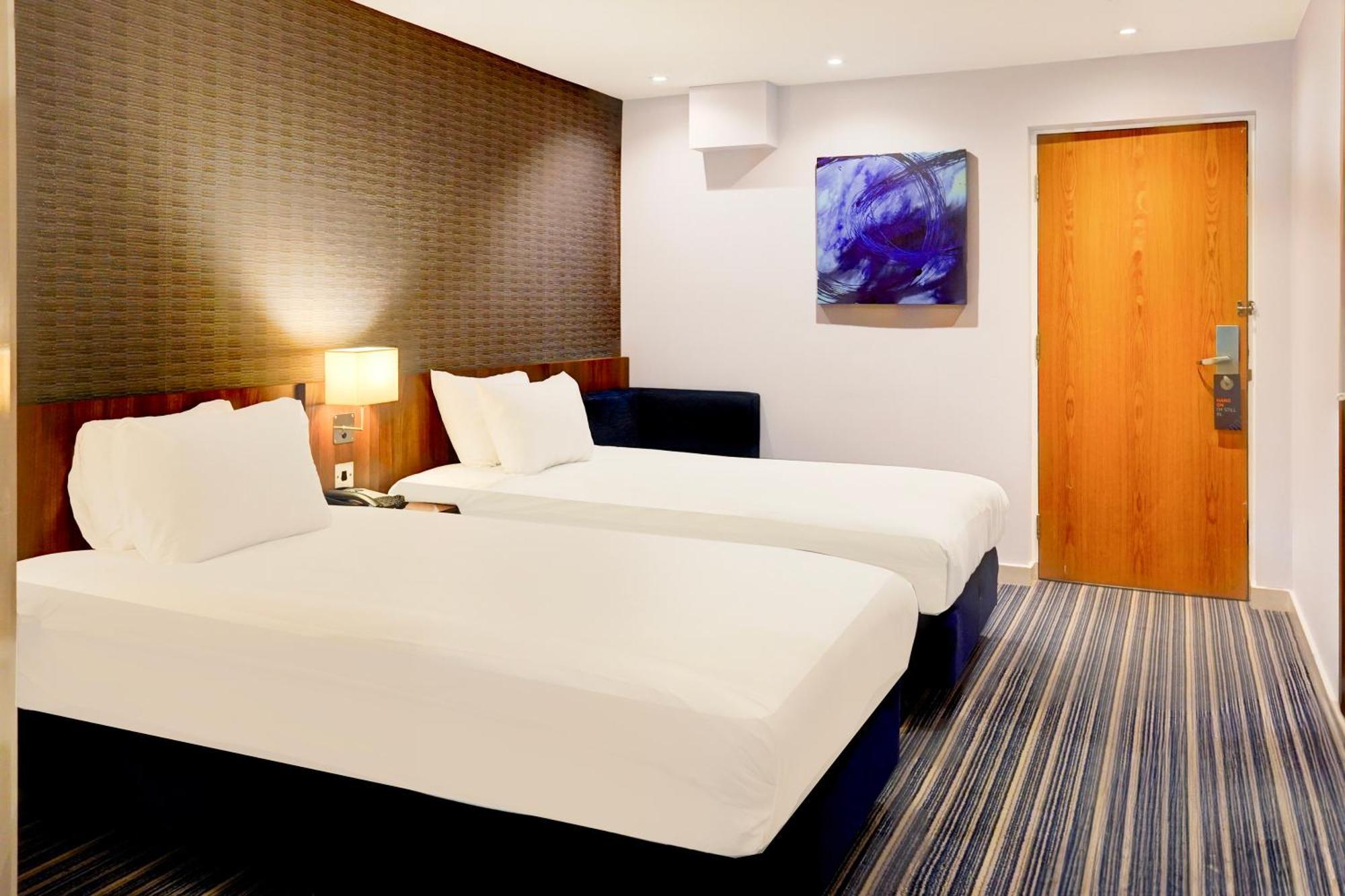 Belvilla Crewe City Centre Hotel Lifestyle Exterior photo