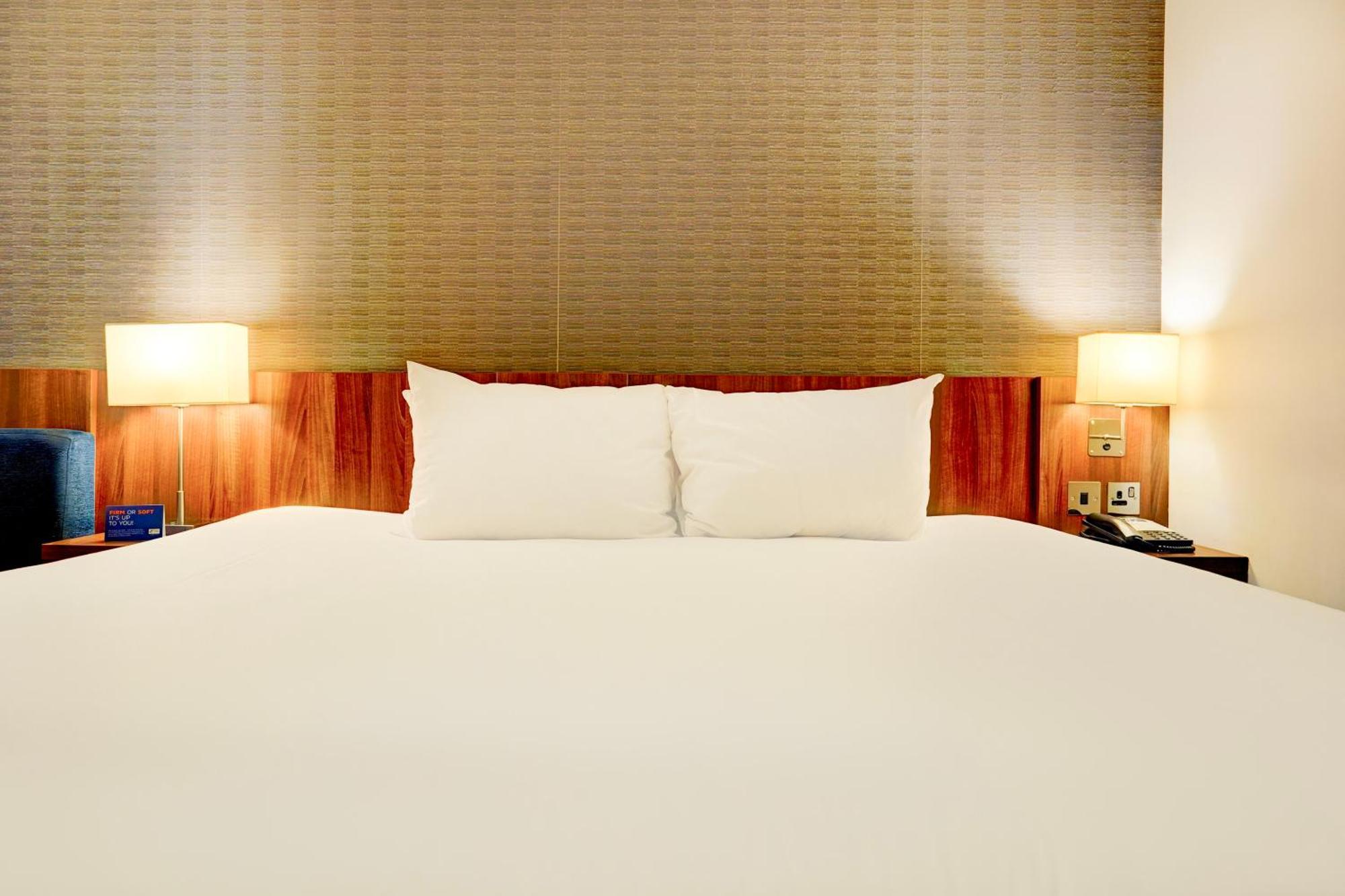 Belvilla Crewe City Centre Hotel Lifestyle Exterior photo
