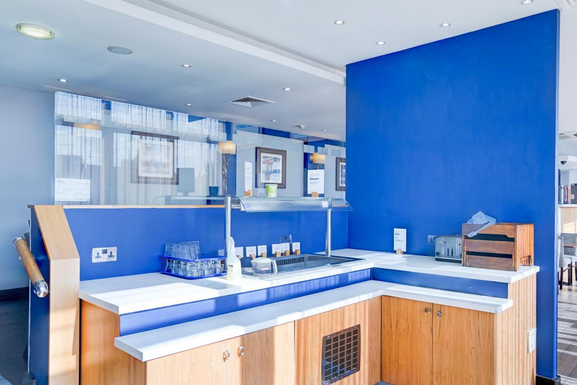 Belvilla Crewe City Centre Hotel Lifestyle Exterior photo