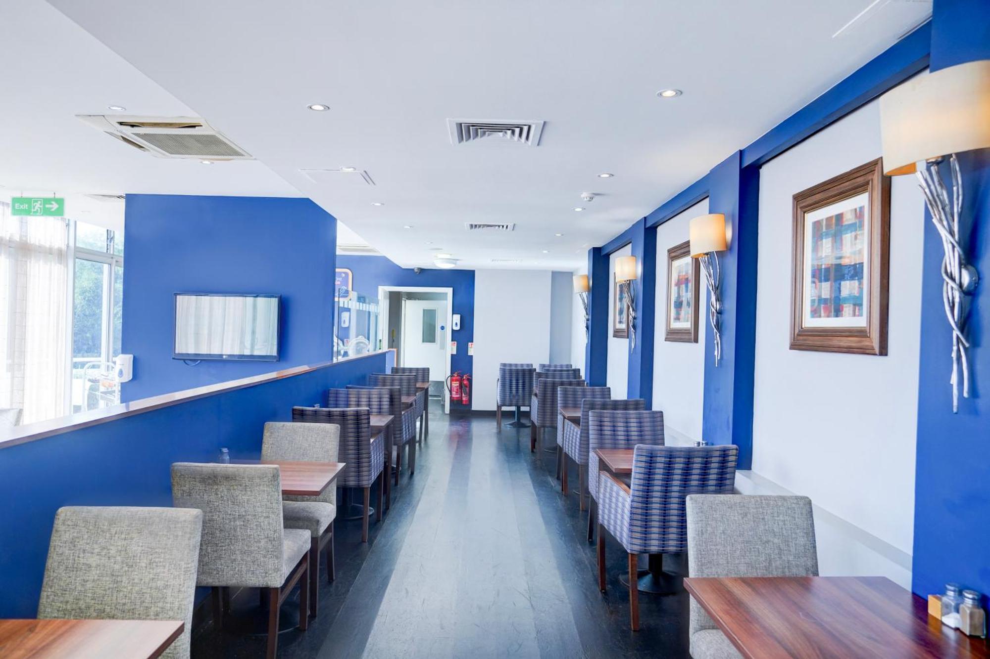 Belvilla Crewe City Centre Hotel Lifestyle Exterior photo