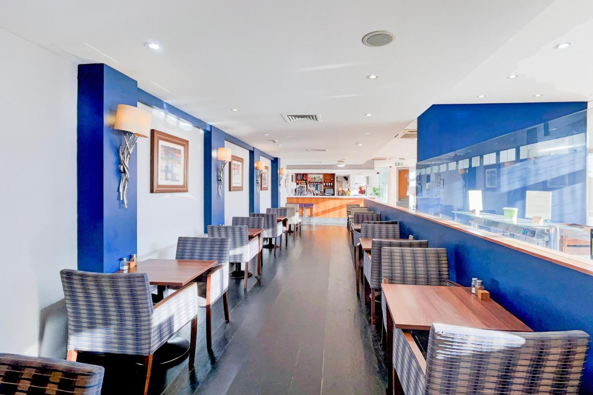 Belvilla Crewe City Centre Hotel Lifestyle Exterior photo