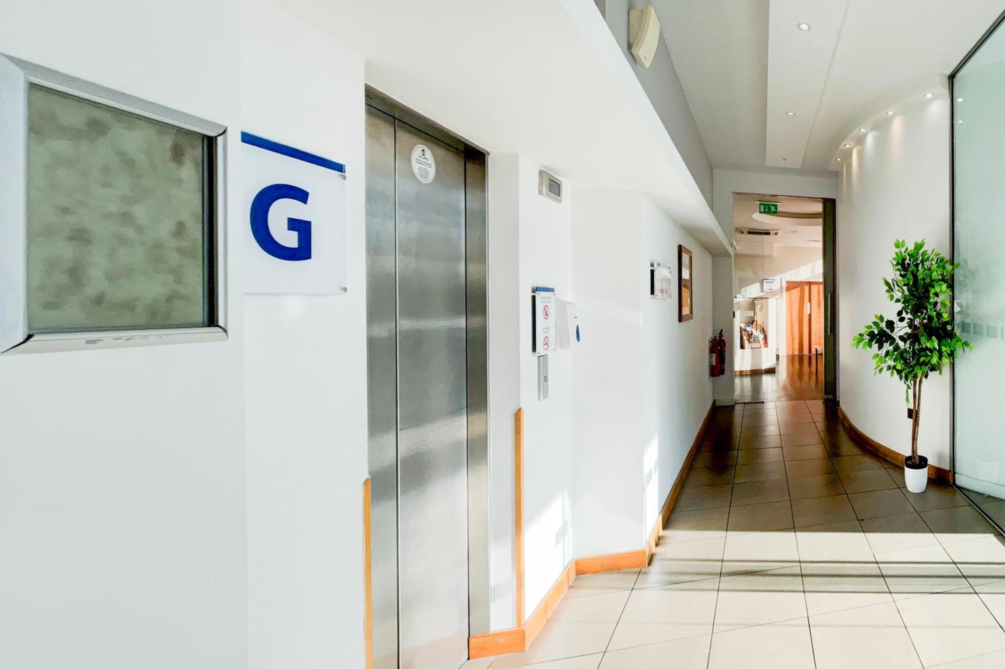 Belvilla Crewe City Centre Hotel Lifestyle Exterior photo