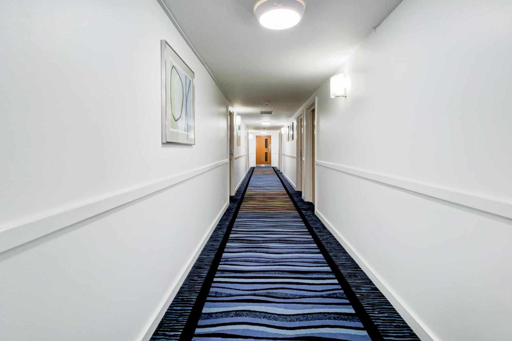 Belvilla Crewe City Centre Hotel Lifestyle Exterior photo