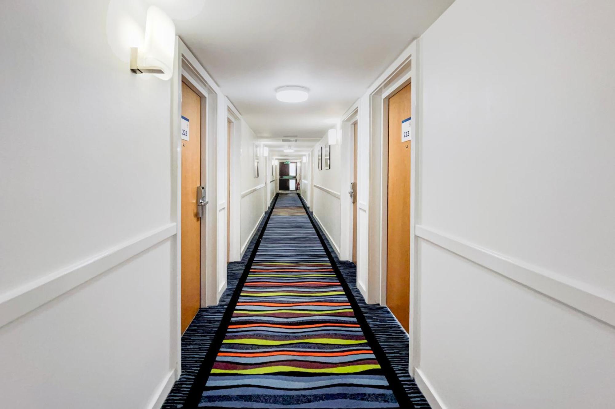 Belvilla Crewe City Centre Hotel Lifestyle Exterior photo