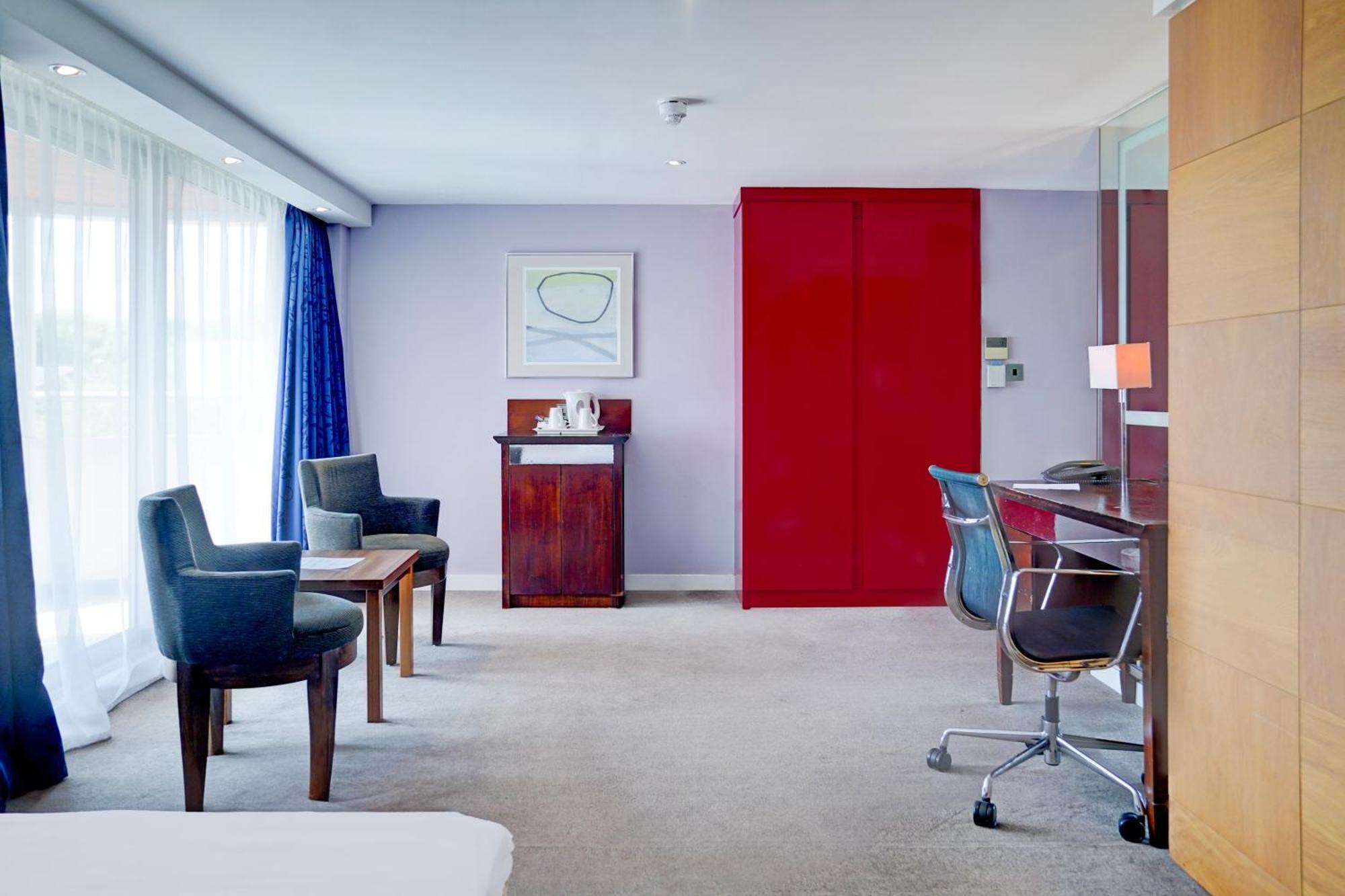Belvilla Crewe City Centre Hotel Lifestyle Exterior photo