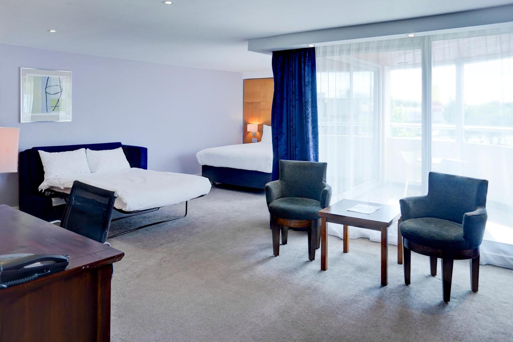 Belvilla Crewe City Centre Hotel Lifestyle Exterior photo